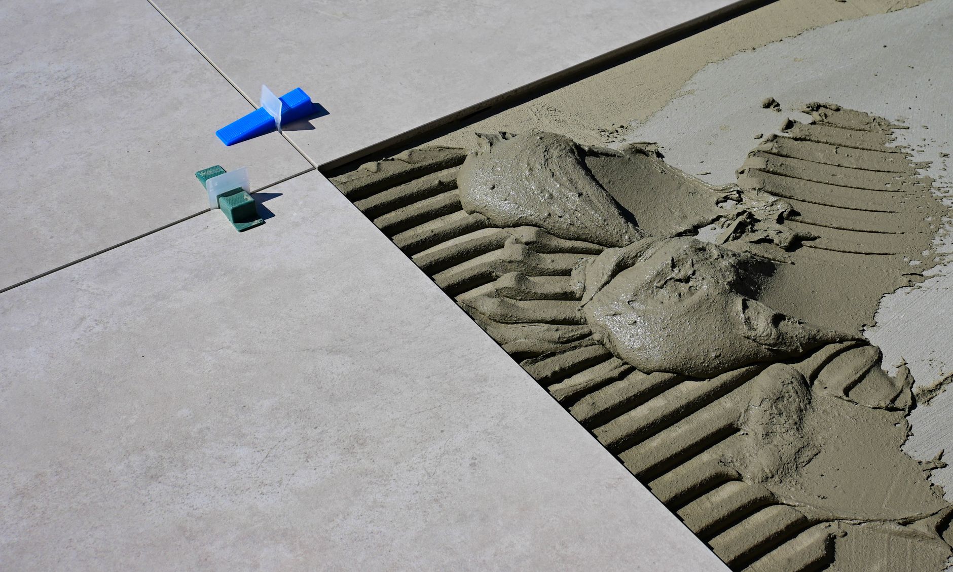 tile adhesive campaign
